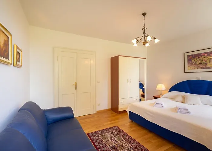 Hedera Estate, House Hedera V *