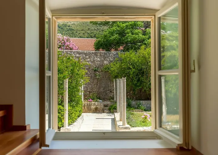 Hedera Estate, House Hedera V *