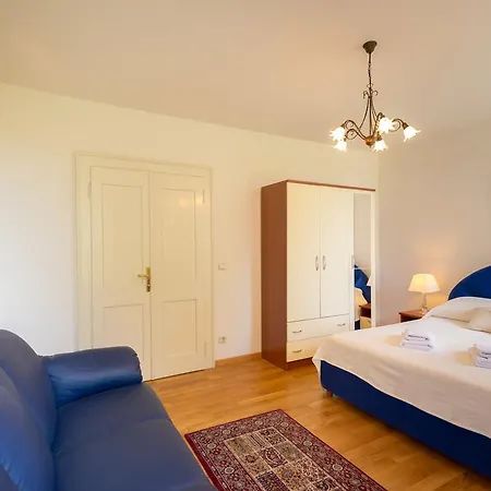 Hedera Estate, House Hedera V *